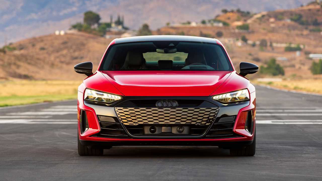 2022 Audi RS E-Tron GT Exterior Front View