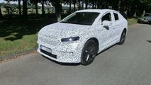 Skoda Enyaq Coupé iV (getarnt): Das Exterieur