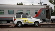 UAZ Patriot sobre raíles