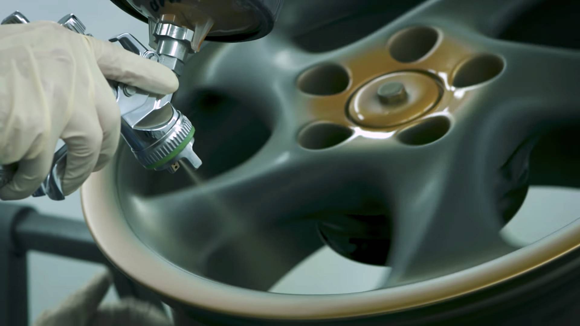 Retrolicious Porsche Project Gold Shows Off Its LaserEtched Wheels