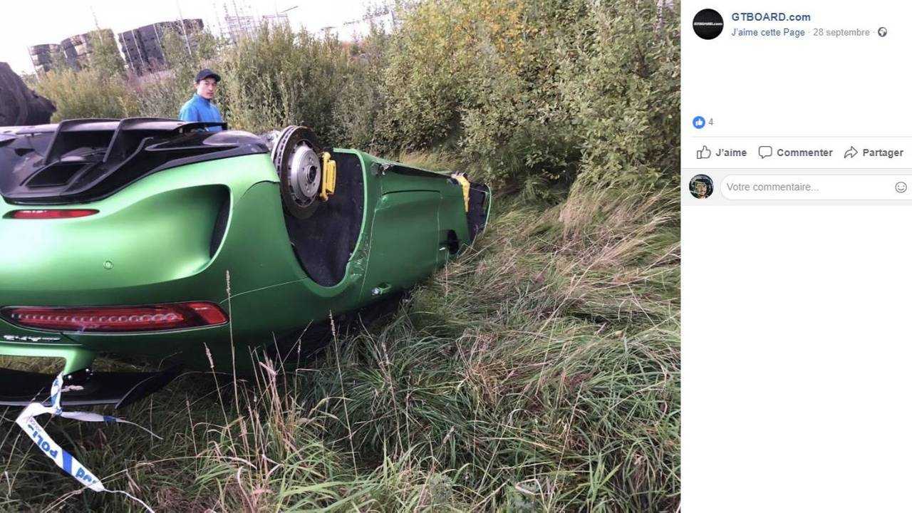Mercedes-AMG GT R accident