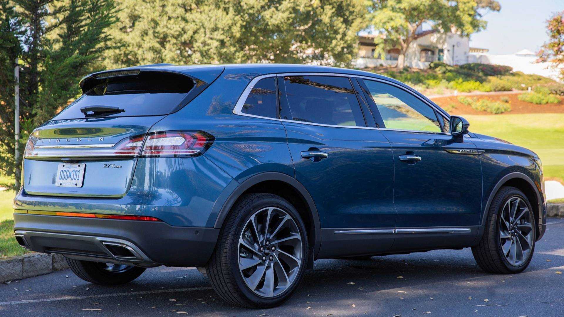 https://cdn.motor1.com/images/mgl/J0rVK/s1/2019-lincoln-nautilus-first-drive.jpg 2019-lincoln-nautilus-first-drive
