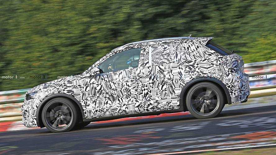 2019 VW T-Roc R spy photo