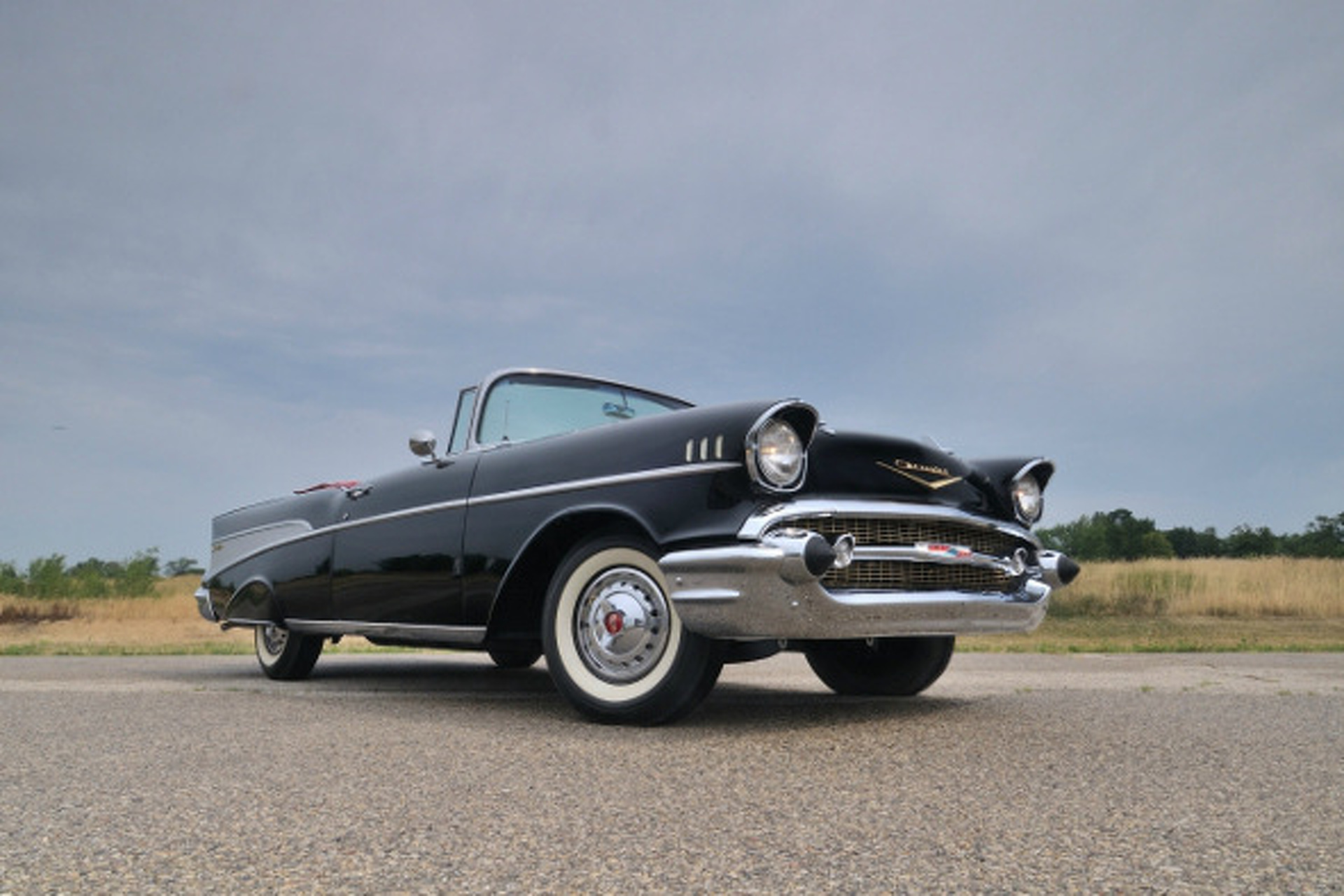 Simply Cool: the ’57 Chevy Bel Air Convertible