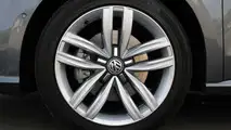 2016 Volkswagen Passat V6 SEL Premium: Review