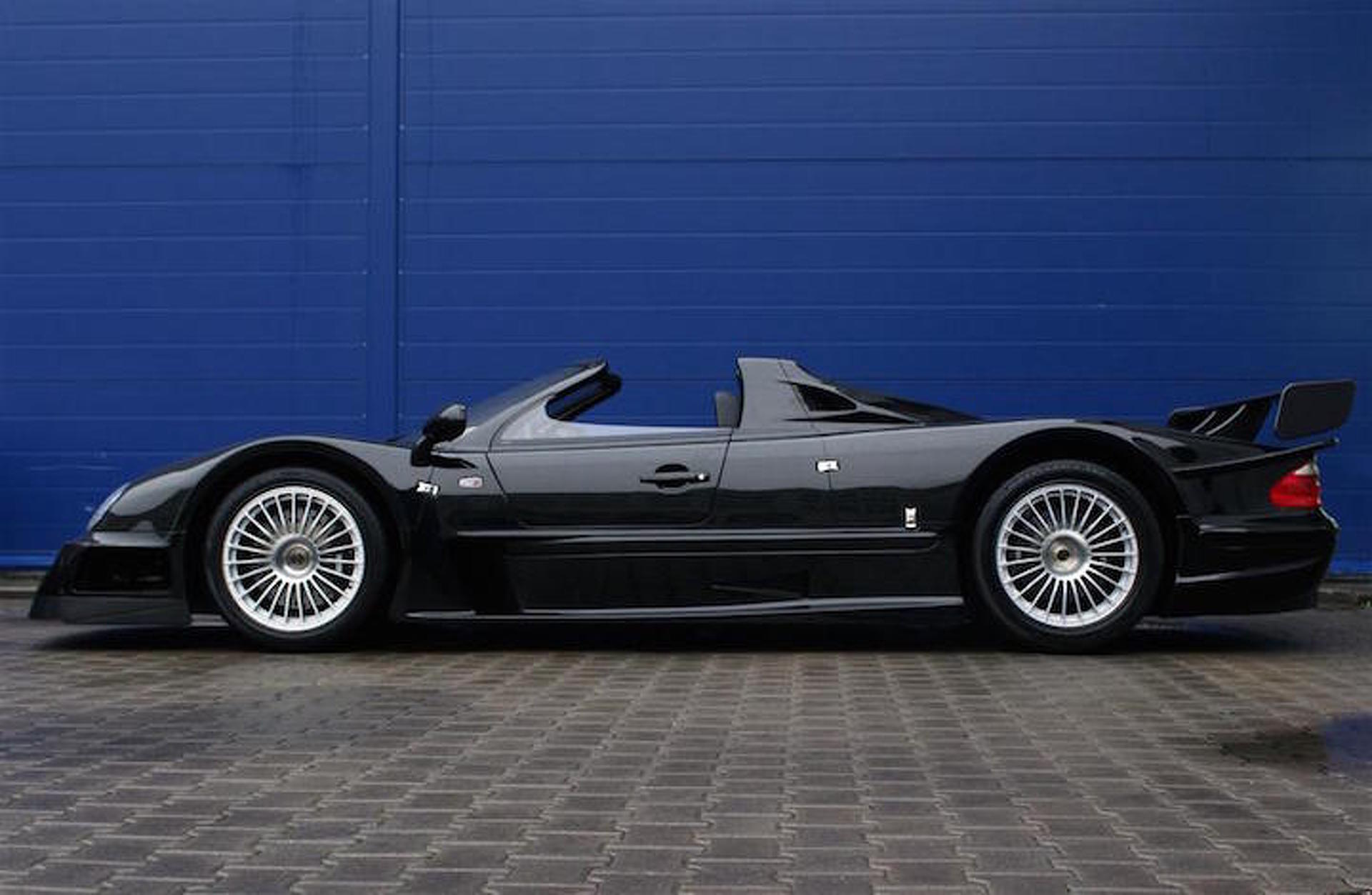 Mercedes CLK GTR Roadster With Just 4 Miles Headed to Auction