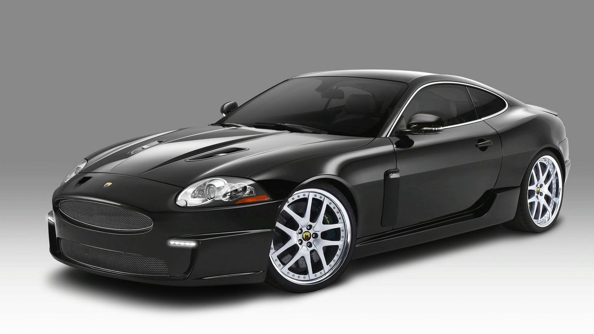 Arden Shows 2010 Jaguar Xk R Convertible And Coupe Upgrade