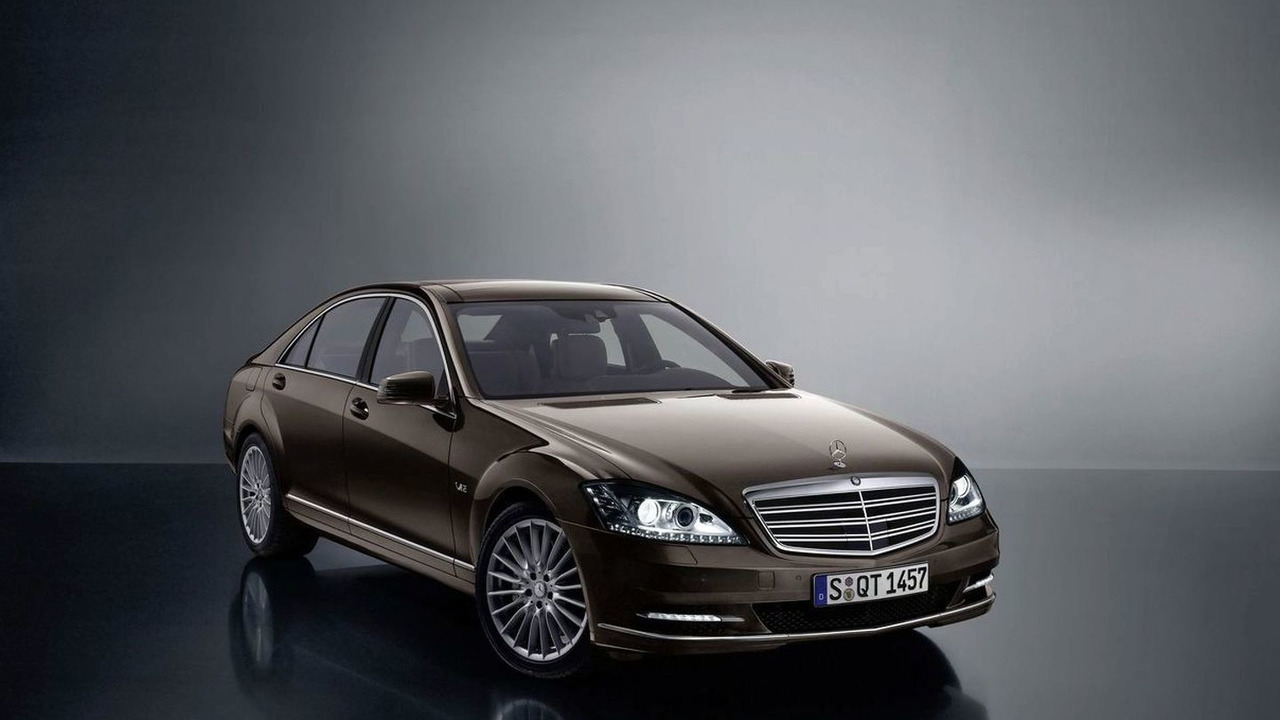 New Mercedes S-Class W221 2009