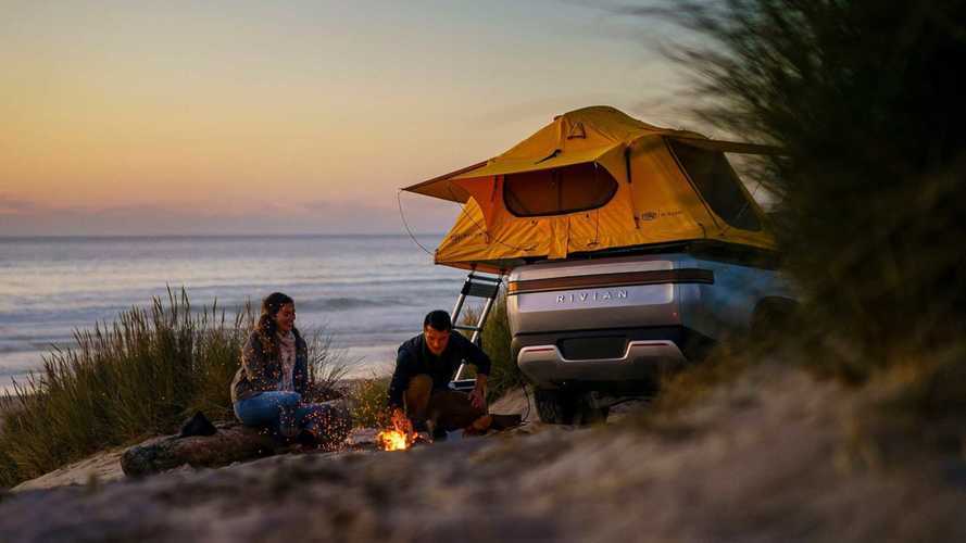 Rivian установил в пикап R1T кухню с электроплитой