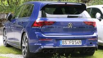 Volkswagen Golf R Spy Shots