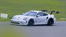 Porsche 911 GT3 R casus fotoğraf