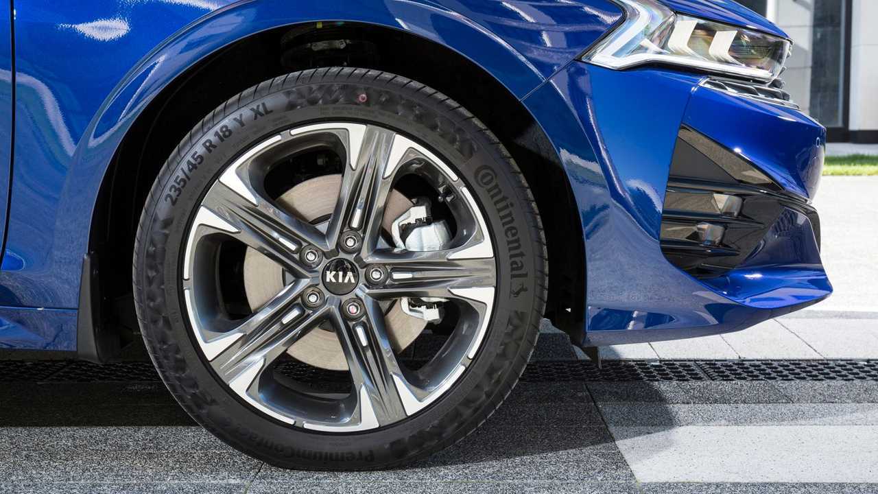 Первый тест Kia K5 (экстерьер)