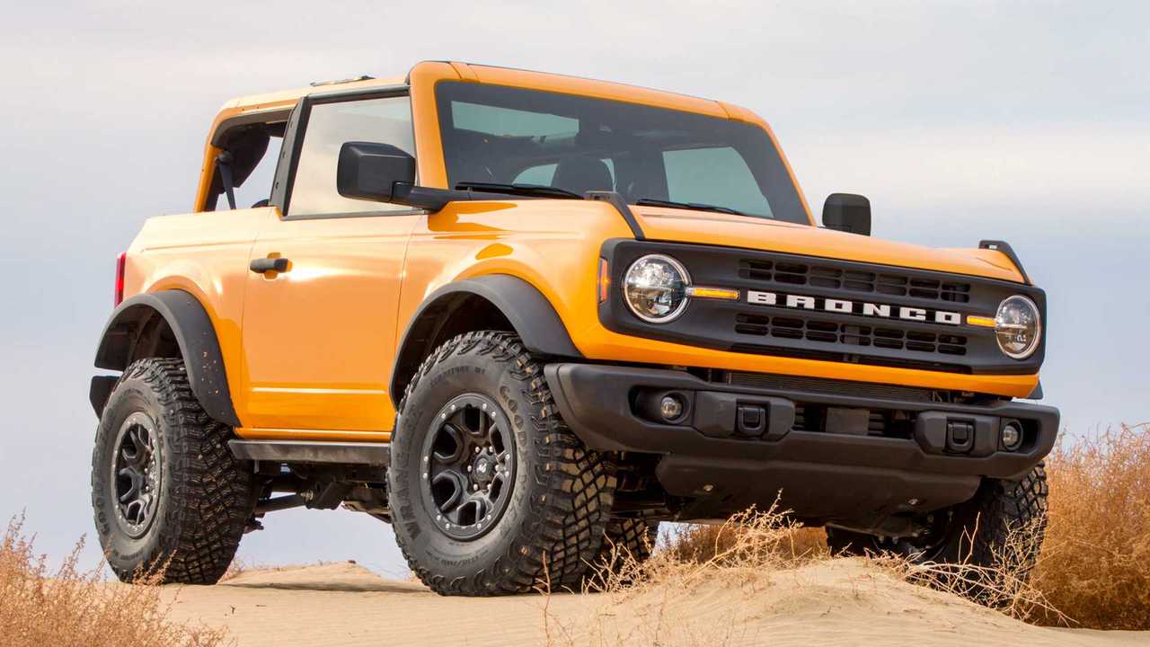 Ford Bronco - Old VS New 