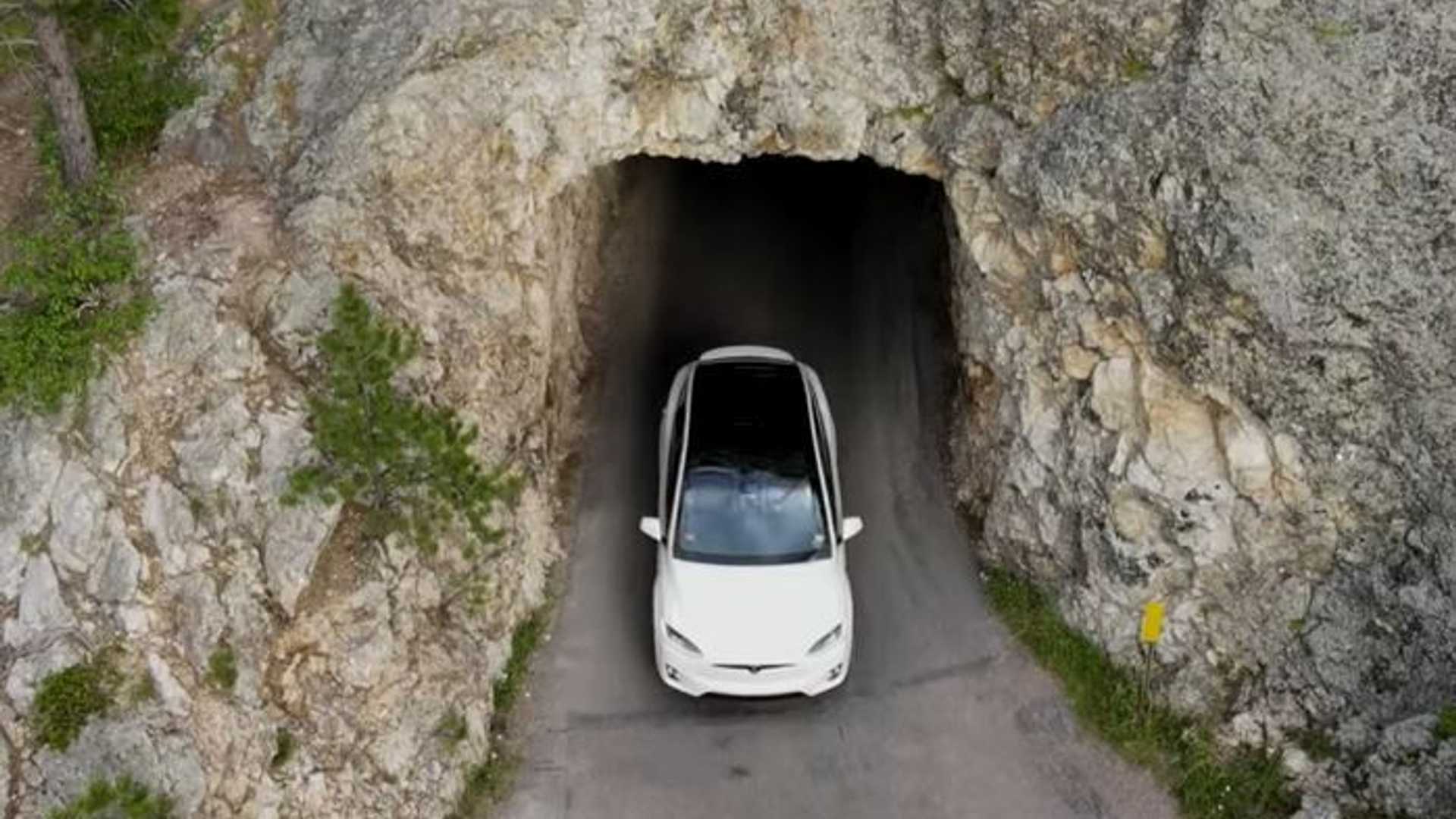 Tesla Model X Day Trips U.S. Monuments & Parks Charging & Efficiency