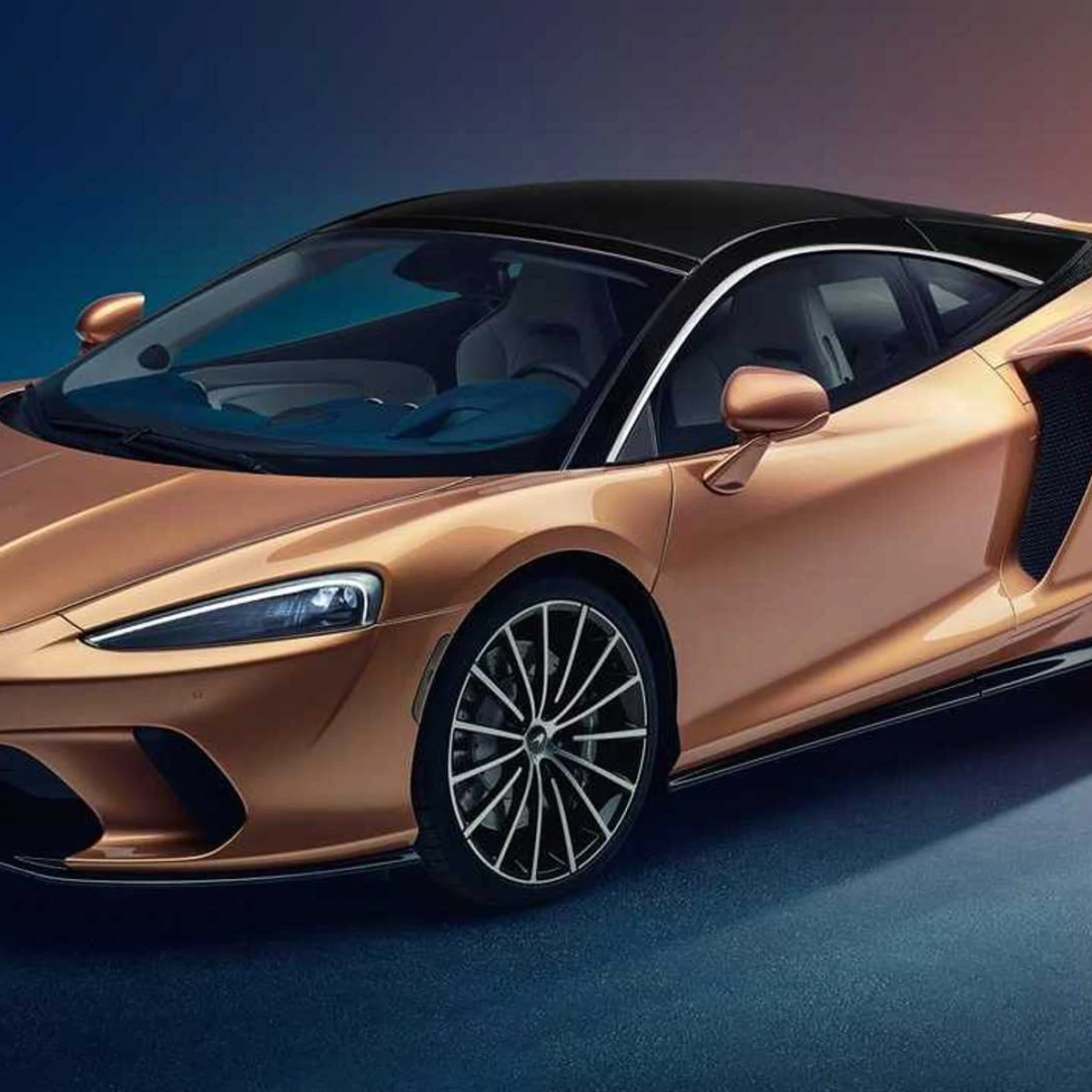McLaren GT Debuts As The Practical Supercar With 620 HP