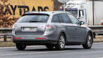 2015 Skoda Superb Combi spy photo