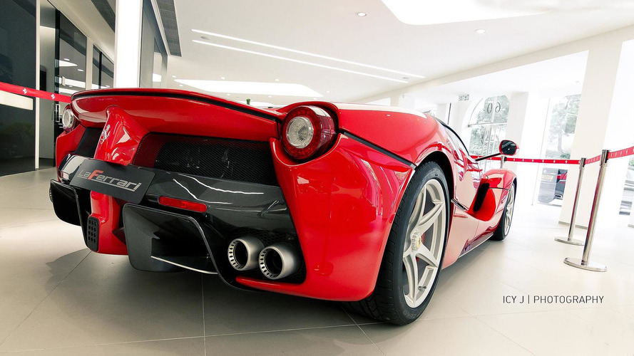 LaFerrari at Hong Kong dealership / Icy J Photography