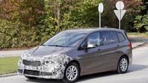 Makyajlı 2018 BMW 2 Serisi Gran Tourer casus fotoğrafları