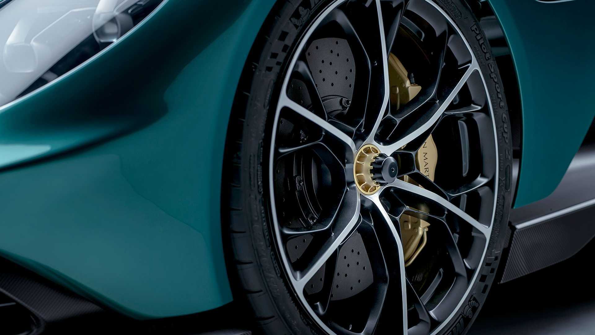 aston-martin-valhalla.jpg