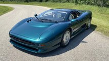 Jaguar XJ220