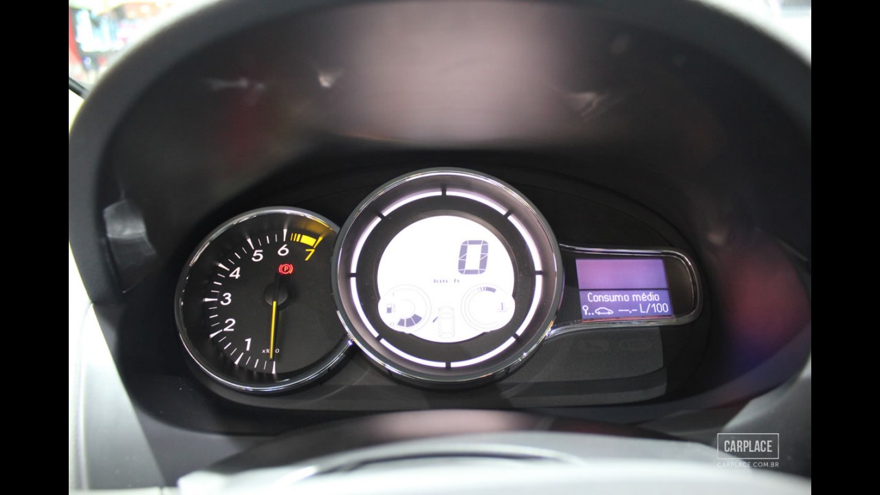 Salão do Automóvel: Renault Fluence GT - Motor com 180 cv e maior torque da categoria por R$ 79.370
