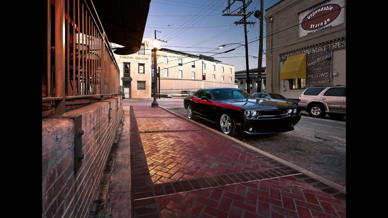 Dodge apresenta o Challenger 2011 - Veja fotos
