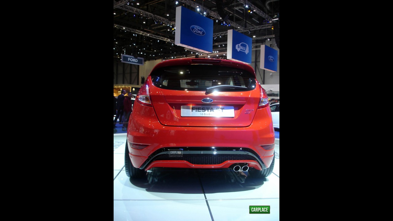 Direto de Genebra: Fotos da versão definitiva do Ford Fiesta ST ao vivo
