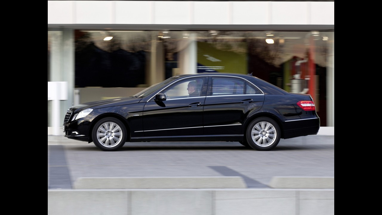 Segurança reforçada: Mercedes-Benz E 500 Guard chega ao Brasil custando a partir de R$ 423.500