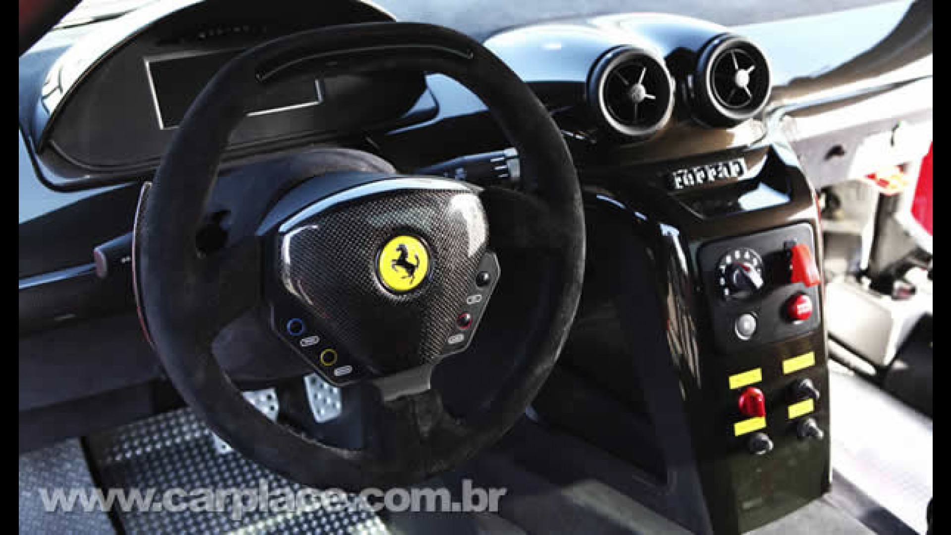 Ferrari 599XX 2010 - Reveladas novas imagens do esportivo de 700cv