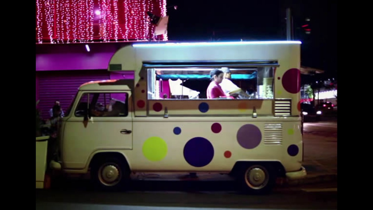 Vídeo: Volkswagen realiza os últimos desejos da Kombi