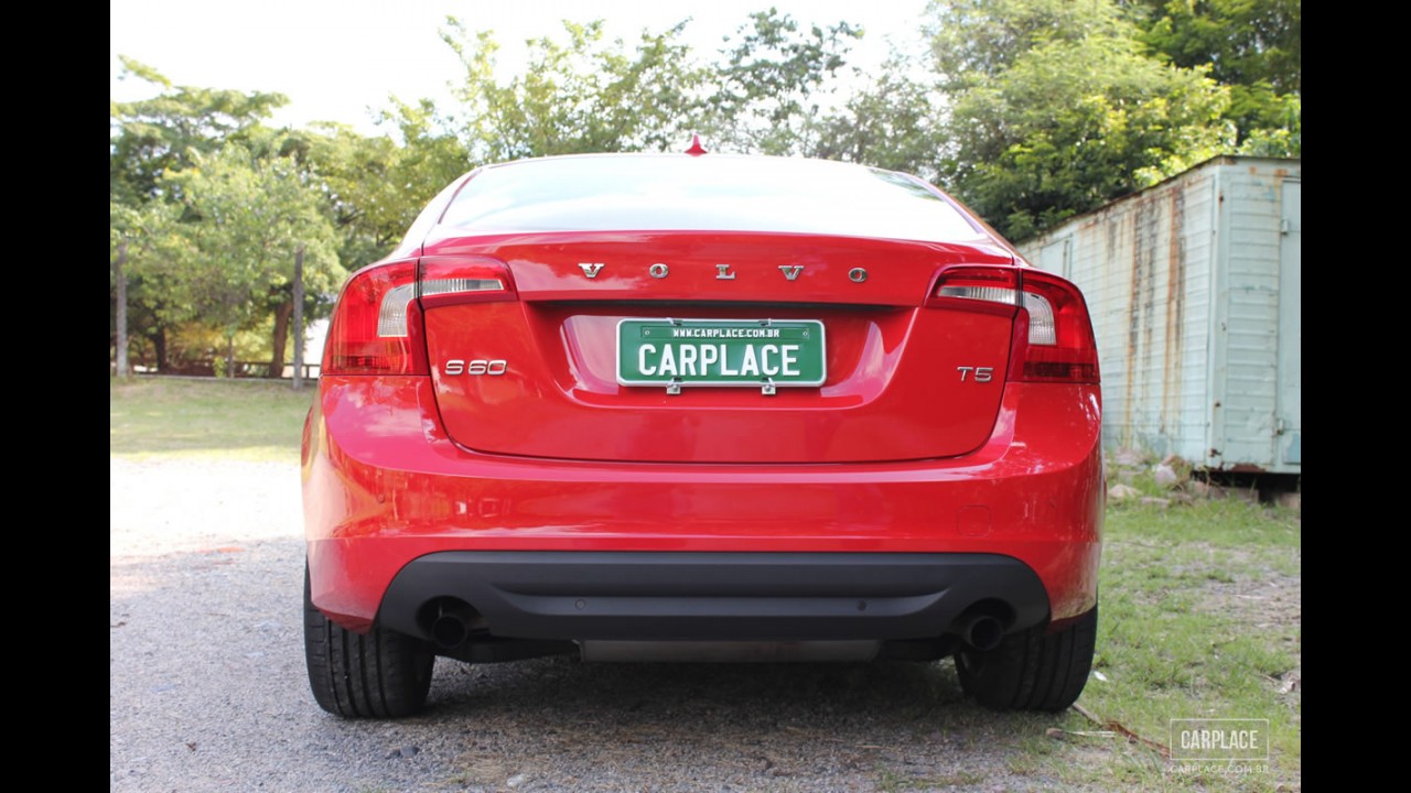 Garagem CARPLACE: Todos os detalhes do visual do Volvo S60 T5 2012