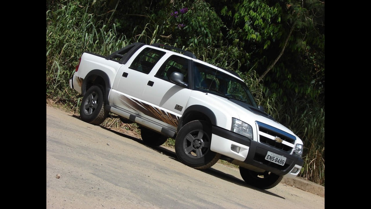 PICAPES MÉDIAS / GRANDES, resultados de novembro: Hilux ameaça S10 e Amarok registra recorde