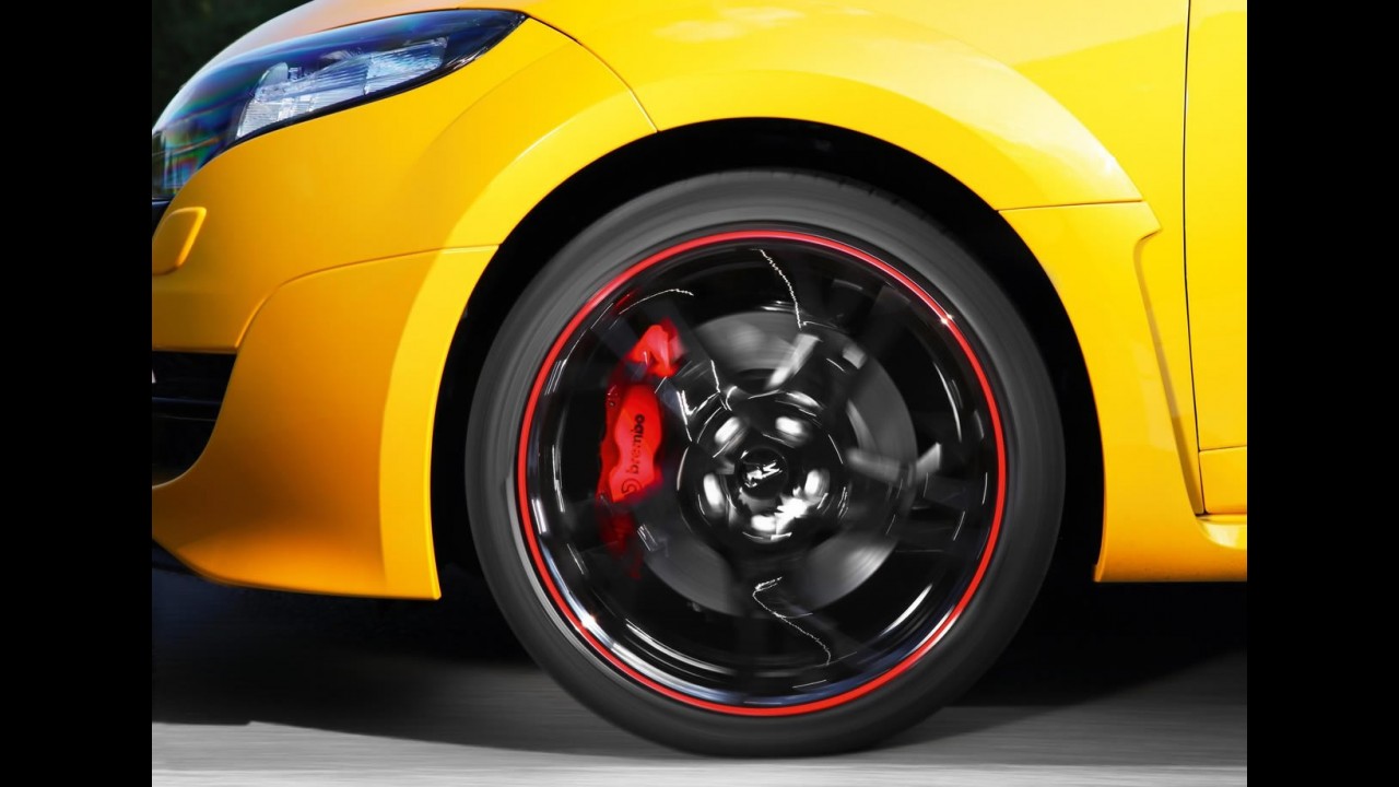 Renault Mégane RS Trophy 2012: série limitada em 500 unidades tem 265 cavalos