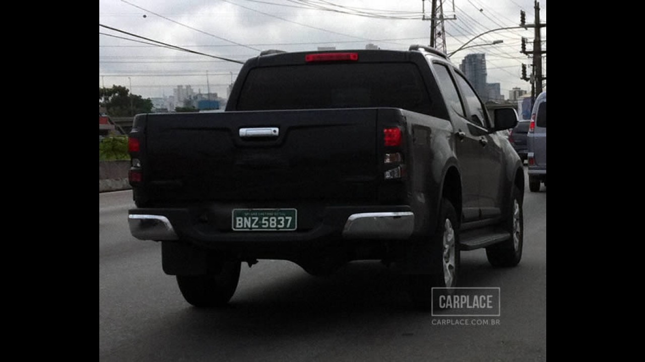 Nova S10: Todo mundo está flagrando a nova pick-up, “Menos Luiza, que está no Canadá”