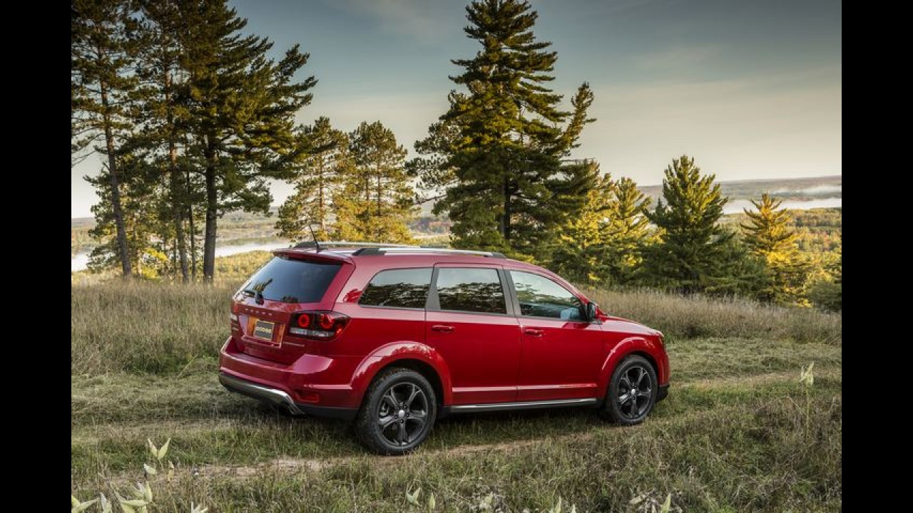 Dodge Journey edição Crossroad chega ao Brasil por R$ 137,9 mil