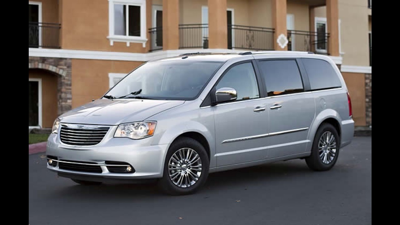 Chrysler deve apresentar nova geração da Town & Country no Salão de Detroit