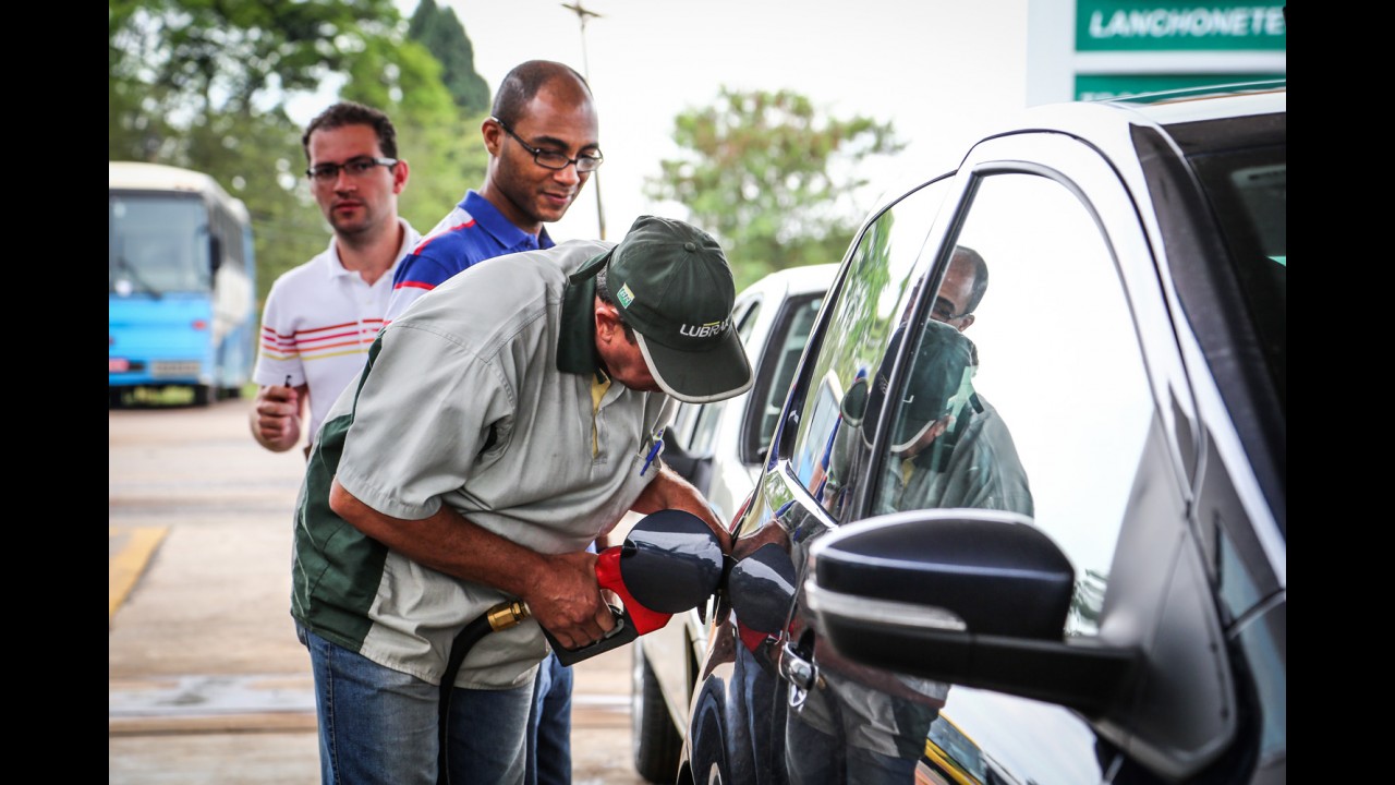 Gasolina ficará 5% mais cara até o fim deste ano