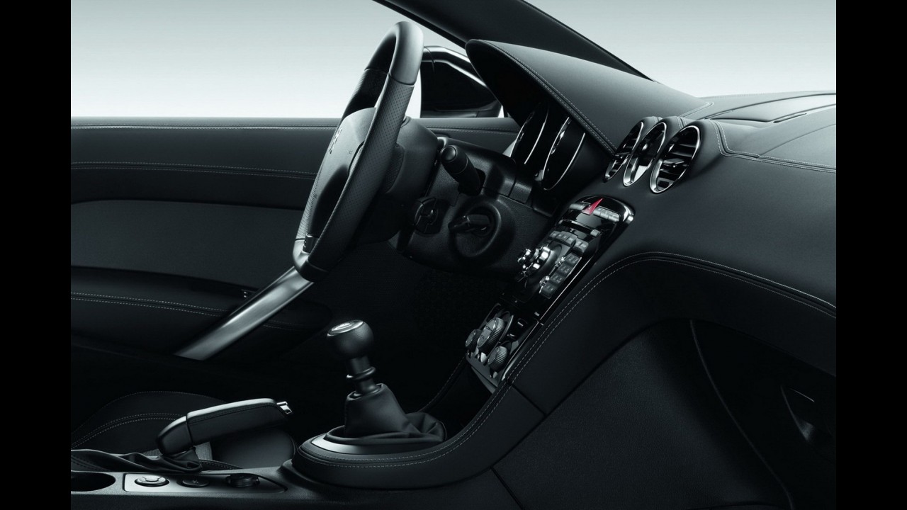 Peugeot RCZ ganha edição especial Onyx exclusiva para França e Alemanha