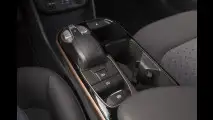 Hyundai Ioniq, pochi optional e tanto di serie