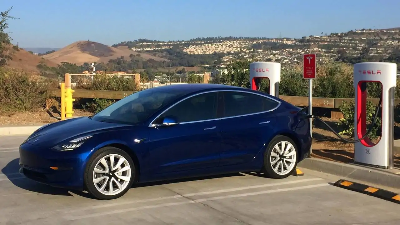 Rayon De Braquage Tesla Model 3 Essai Tesla Model 3 - Premières impressions au volant