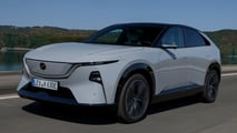 Mazda CX-6e, la prova su strada di Motor1.com