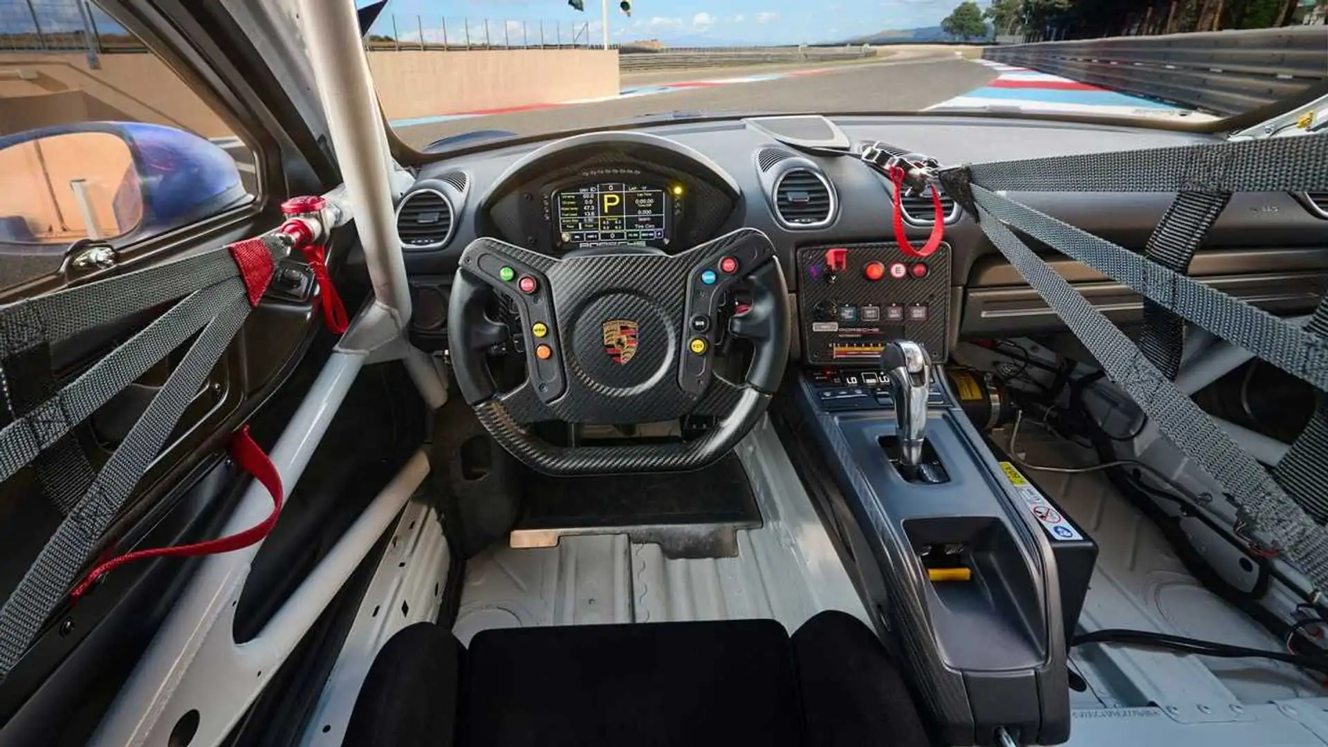 2022-porsche-cayman-gt4-rs-clubsport.webp
