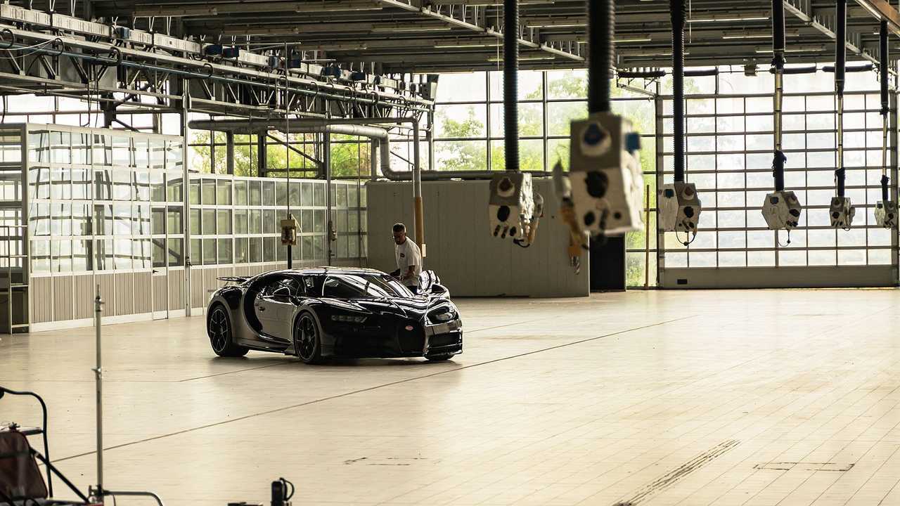 I Custodi della Fabbrica Blu Bugatti di Campogalliano