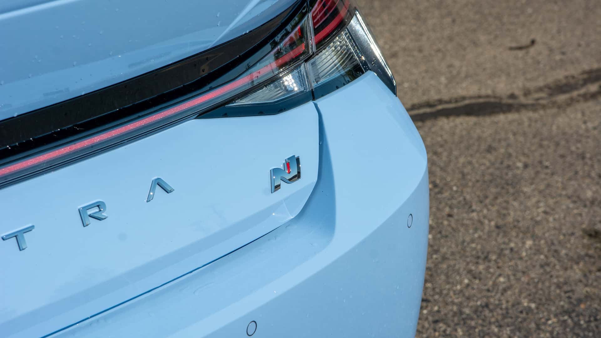 https://cdn.motor1.com/images/mgl/JO9AZ4/s1/2023-hyundai-elantra-n.jpg