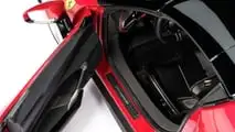 Ferrari 296 GTS a escala 1:8 de Amalgam