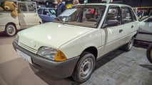 Citroën AX (1988) mit nur 52 km auf der Retromobile 2025