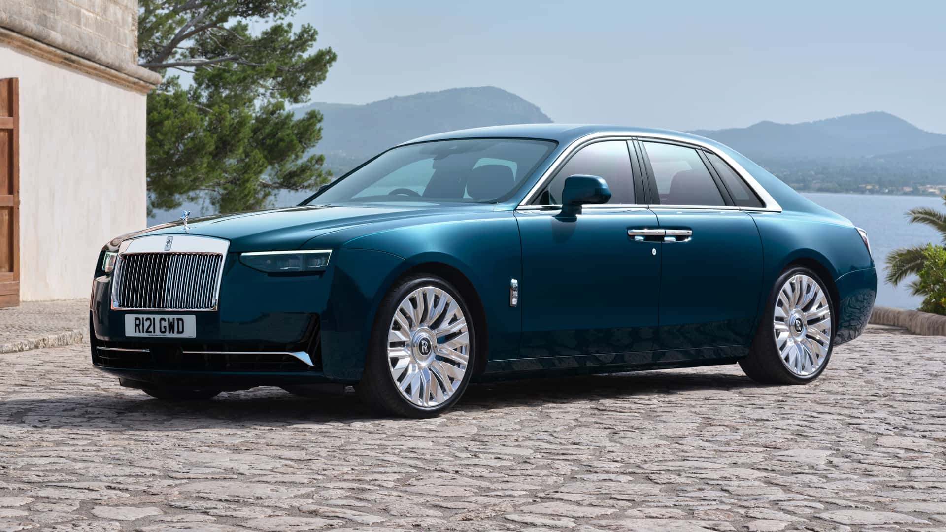 The Rolls Royce Ghost Experience Your Guide In 2025 The Rolls Royce Ghost Experience Your Guide In 2025