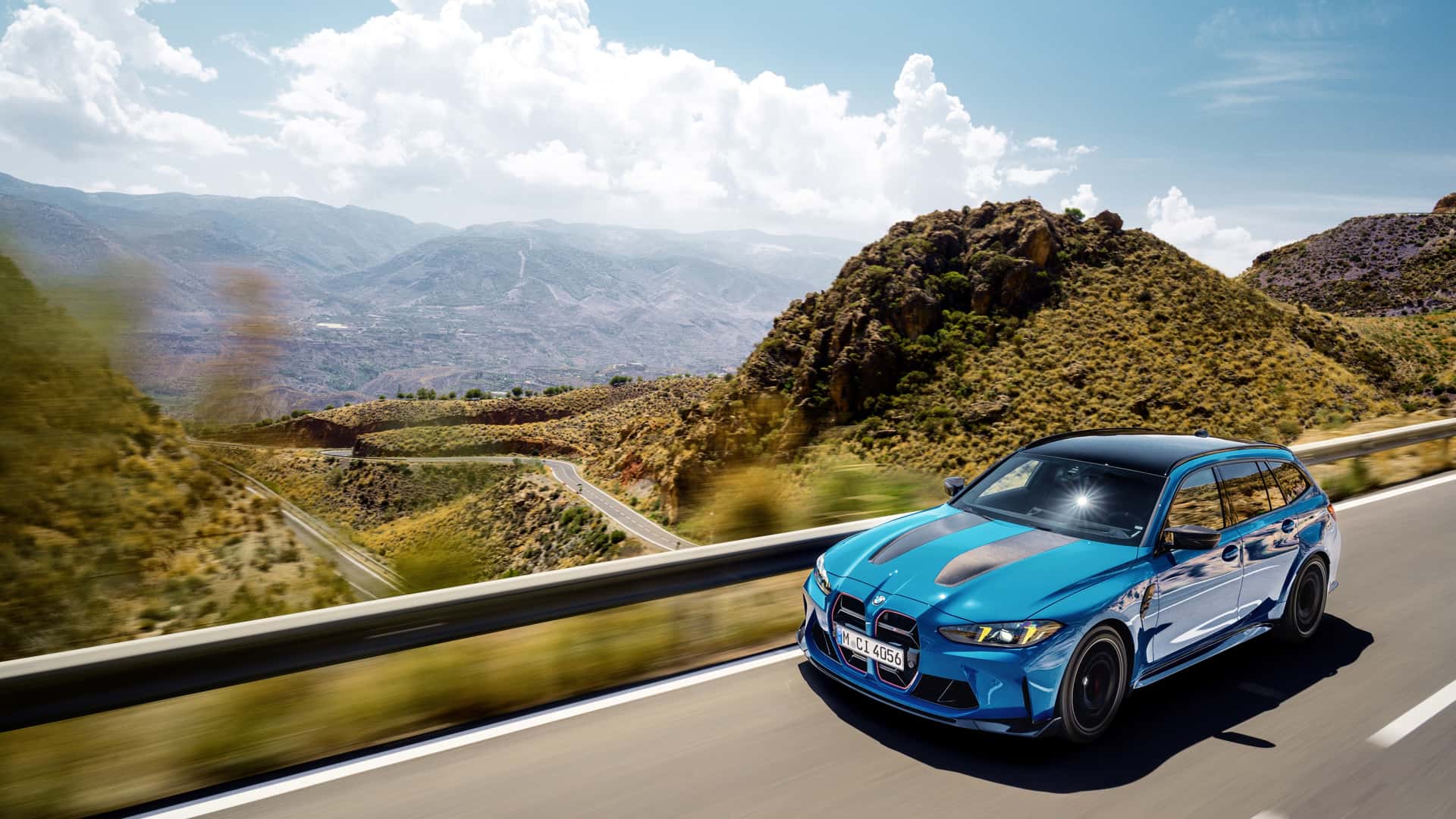 https://cdn.motor1.com/images/mgl/JOAeWK/s1/bmw-m3-cs-touring-2025.jpg