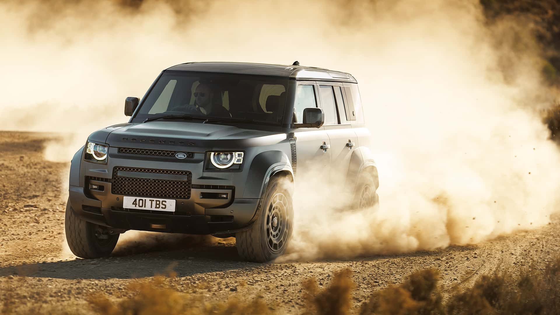 Land Rover Defender V8 correrá no Dakar em 2026