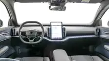 Renault Megane E-Tech vs. Volvo EX30 Core